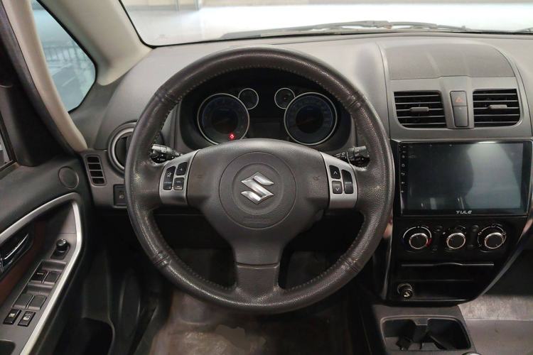 Used Suzuki SX4 2012 1.6L Manual Ruiqi Model Steering Wheel