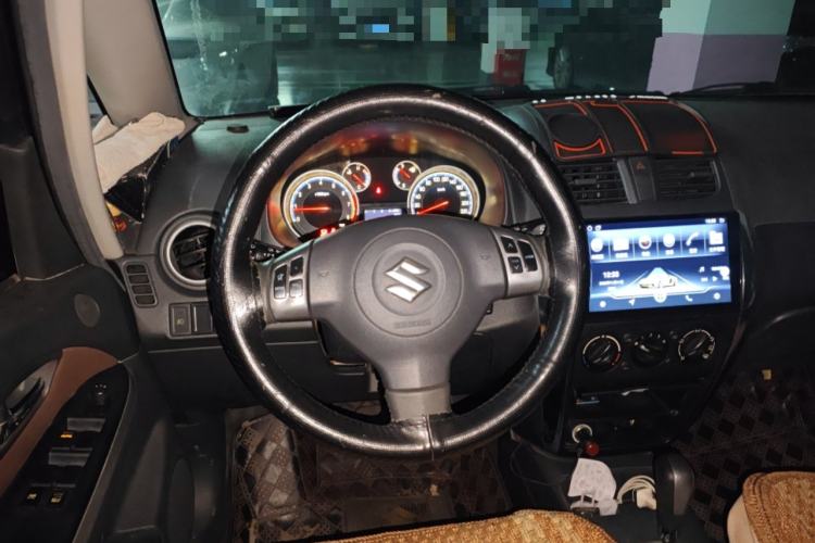 Used Suzuki SX4 2012 1.6L Automatic Ruiqi Model Steering Wheel