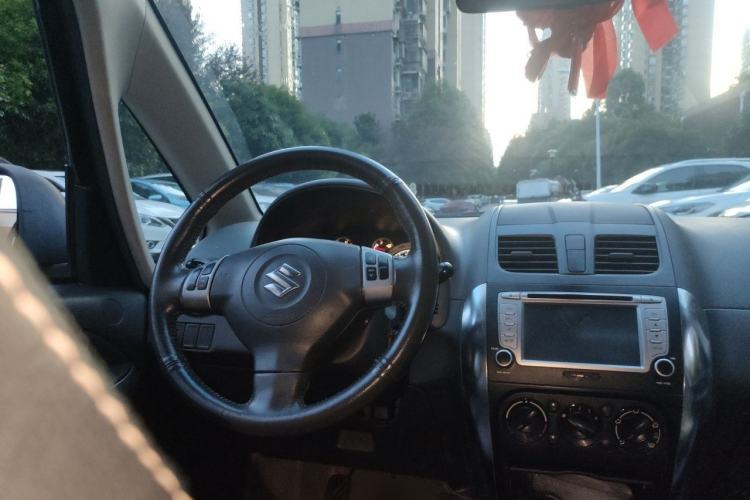 Used Suzuki SX4 2012 1.6L Manual Ruiqi Model Steering Wheel