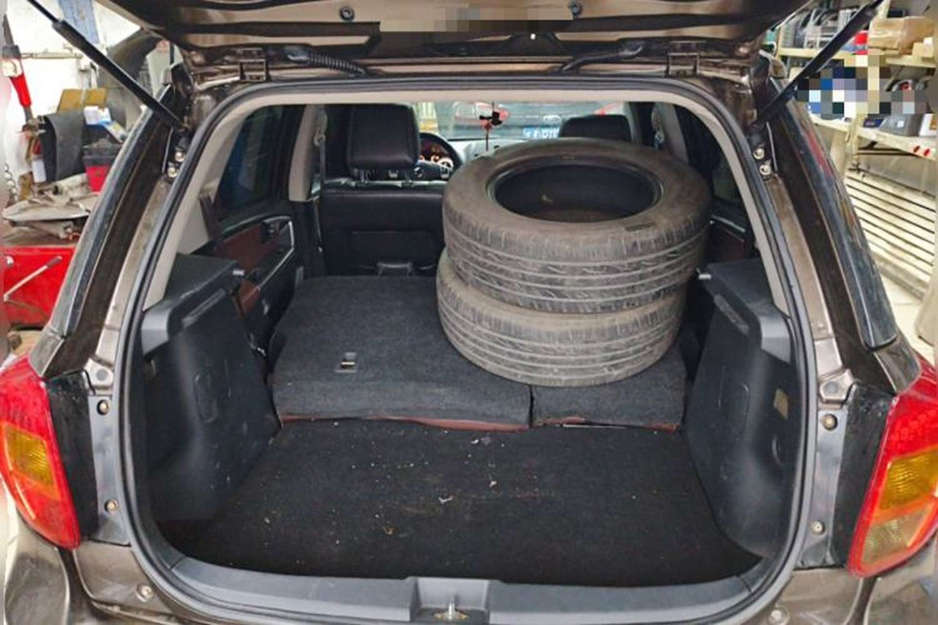 Used Suzuki SX4 2012 1.6L Automatic Ruiqi Model Trunk