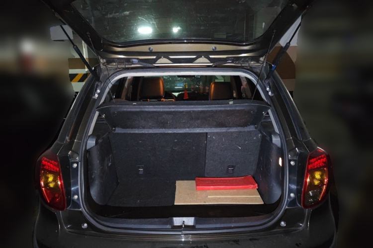 Used Suzuki SX4 2012 Ruiqi 1.8L Automatic Sport Model Trunk