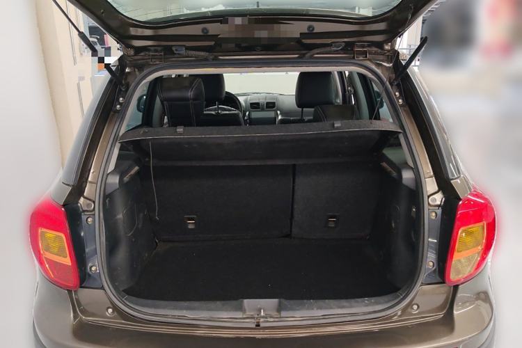 Used Suzuki SX4 2012 1.6L Manual Ruiqi Model Trunk