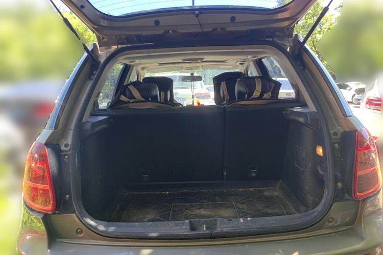 Used Suzuki SX4 2012 1.6L Automatic Ruiqi Model Trunk