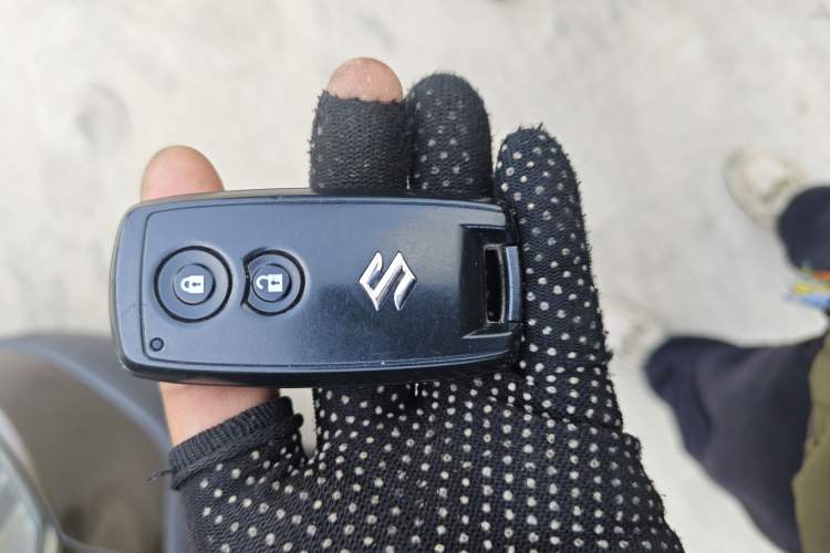 Used Suzuki SX4 2012 1.6L Automatic Ruiqi Model Vehicle Key