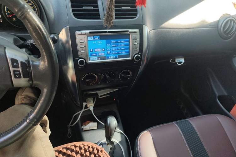 Used Suzuki SX4 2012 1.6L Automatic Ruiqi Model Audio And AC Panel