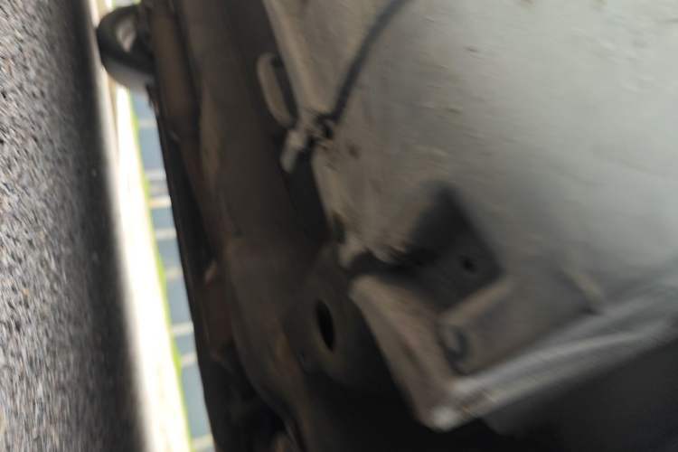 Used Suzuki SX4 2012 1.6L Manual Ruiqi Model Chassis Front Right