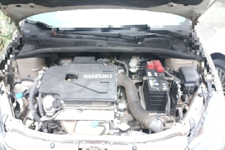 Used Suzuki SX4 2012 1.6L Manual Ruiqi Model Engine Bay