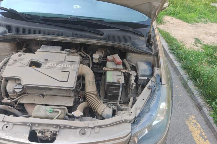 Used Suzuki SX4 2012 1.6L Automatic Ruiqi Model Engine Bay Left