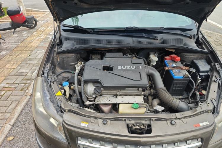 Used Suzuki SX4 2012 1.6L Manual Ruiqi Model Engine Bay Right