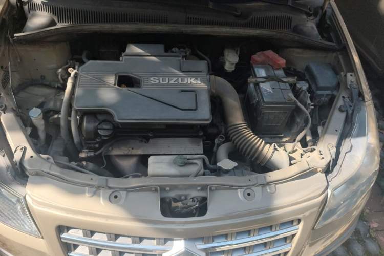 Used Suzuki SX4 2012 1.6L Automatic Ruiqi Model Engine Bay