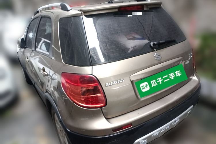 Used Suzuki SX4 2012 1.6L Manual Ruiqi Model Exterior 3