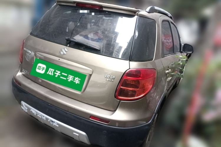 Used Suzuki SX4 2012 1.6L Manual Ruiqi Model Exterior 5