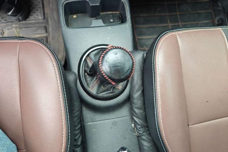Used Suzuki SX4 2012 1.6L Manual Ruiqi Model Gear Lever