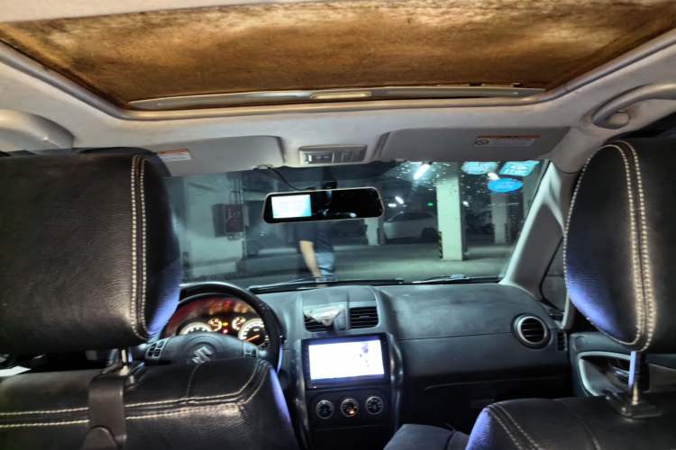 Used Suzuki SX4 2012 Ruiqi 1.8L Automatic Sport Model Headliner