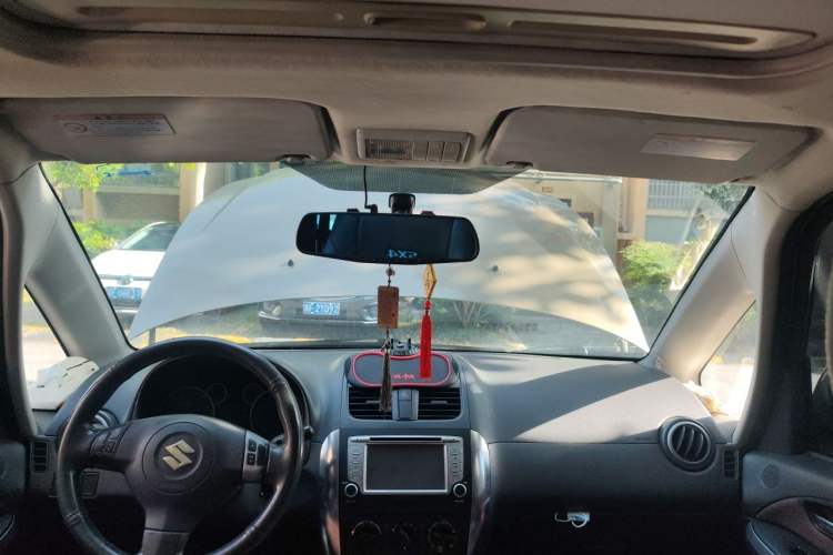 Used Suzuki SX4 2012 1.6L Automatic Ruiqi Model Headliner