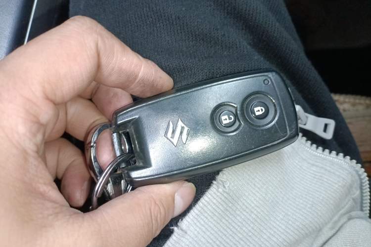 Used Suzuki SX4 2012 1.6L Manual Ruiqi Model Interior 1
