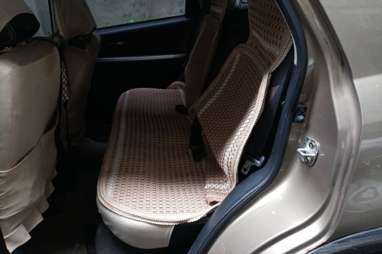 Used Suzuki SX4 2012 1.6L Manual Ruiqi Model Interior 4