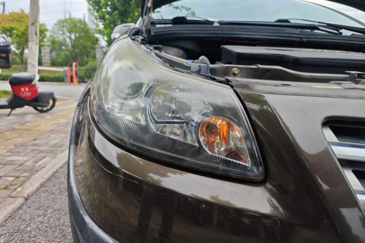 Used Suzuki SX4 2012 1.6L Manual Ruiqi Model Right Front Headlight