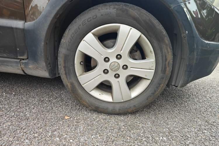Used Suzuki SX4 2012 1.6L Manual Ruiqi Model Right Front Wheel Hub