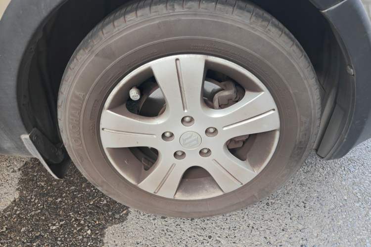Used Suzuki SX4 2012 1.6L Automatic Ruiqi Model Right Front Wheel Hub