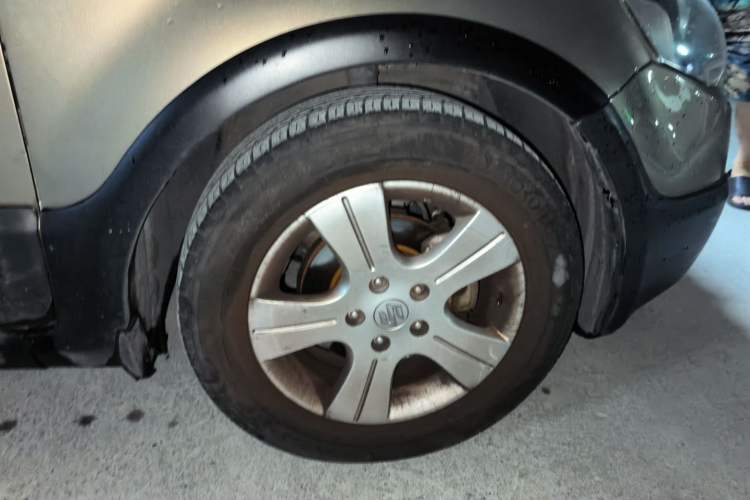 Used Suzuki SX4 2012 Ruiqi 1.8L Automatic Sport Model Right Front Wheel Hub