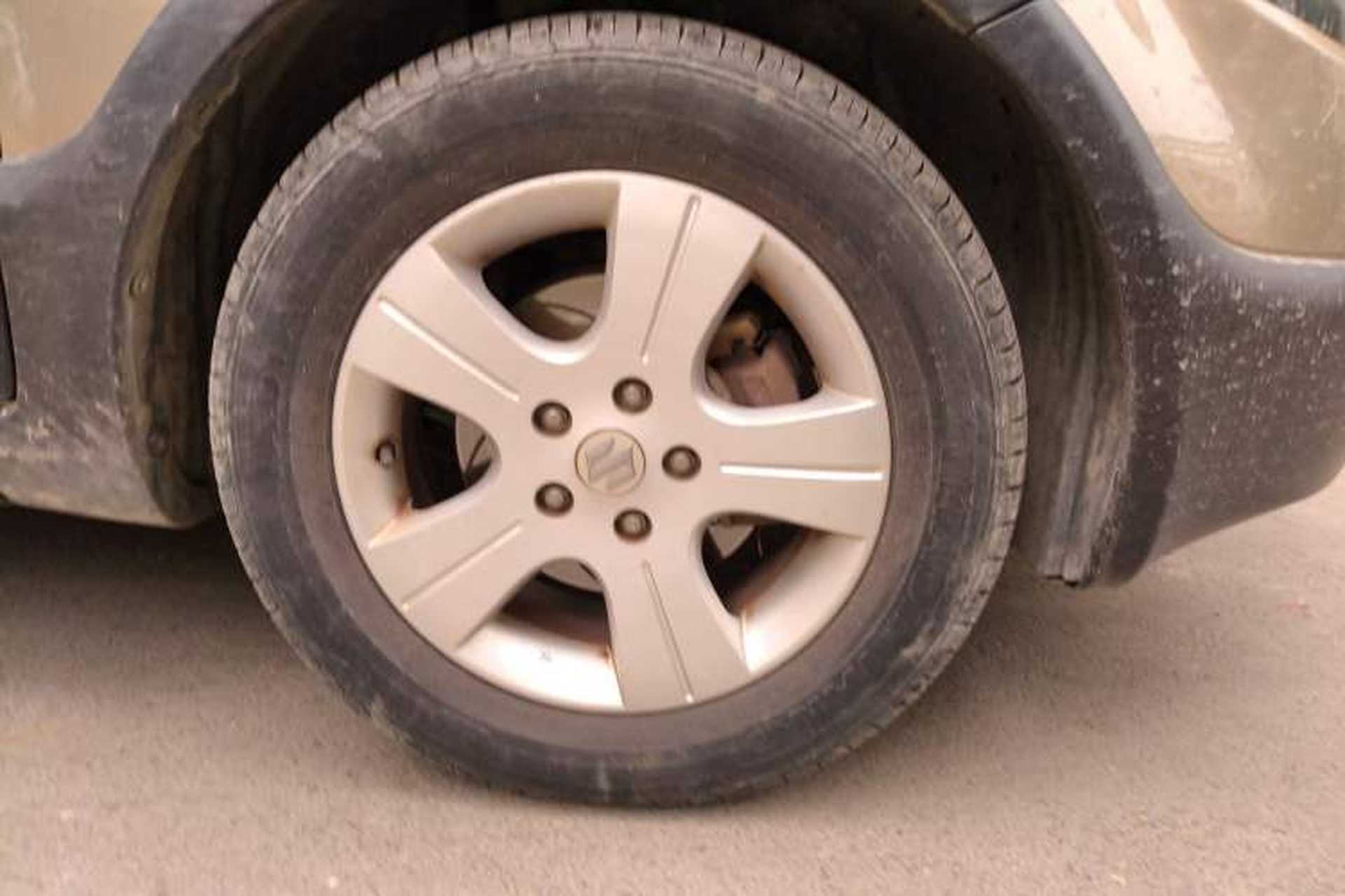 Used Suzuki SX4 2012 1.6L Manual Ruiqi Model Right Front Wheel Hub