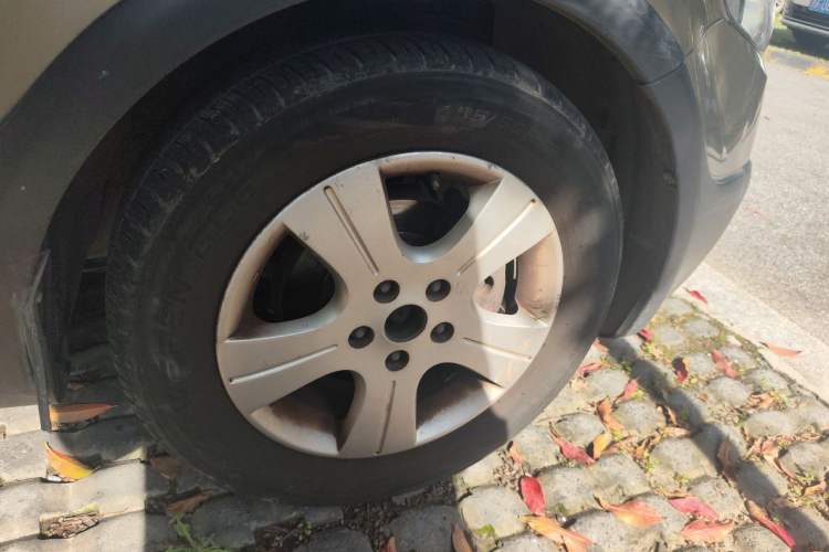 Used Suzuki SX4 2012 1.6L Automatic Ruiqi Model Right Front Wheel Hub