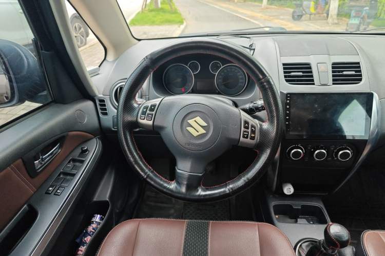 Used Suzuki SX4 2012 1.6L Manual Ruiqi Model Steering Wheel