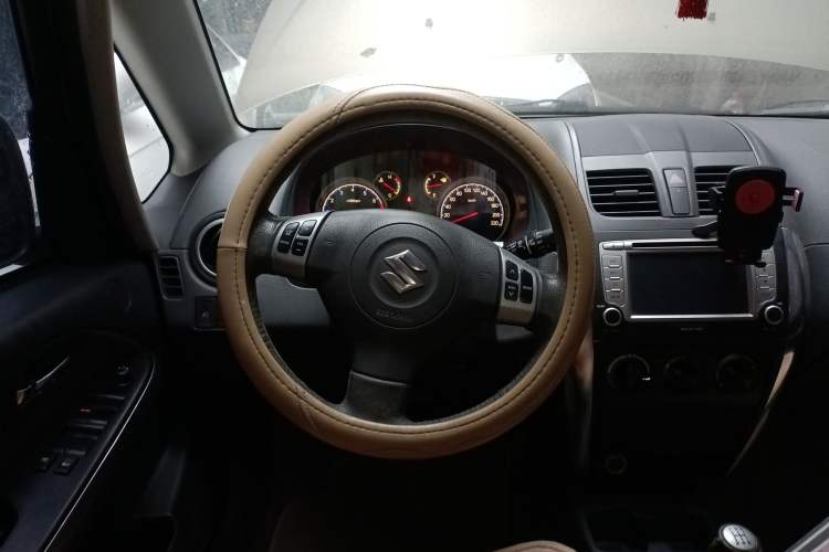Used Suzuki SX4 2012 1.6L Manual Ruiqi Model Steering Wheel