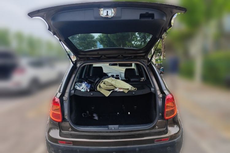 Used Suzuki SX4 2012 1.6L Manual Ruiqi Model Trunk