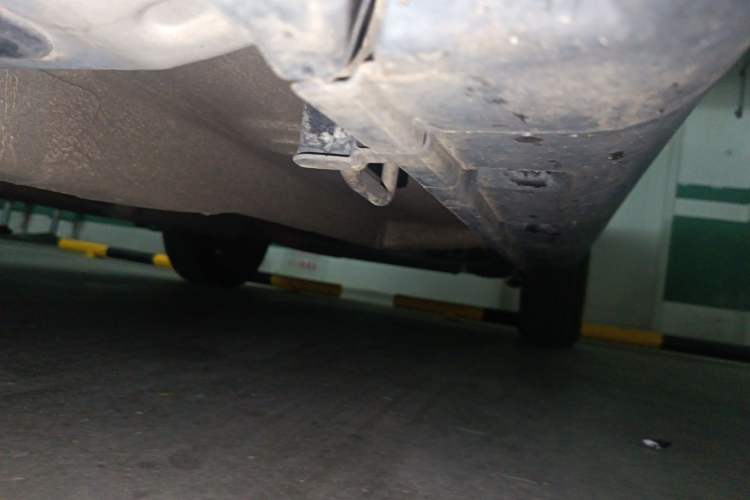 Used Suzuki SX4 2012 1.6L Automatic Ruiqi Model Chassis Front Left