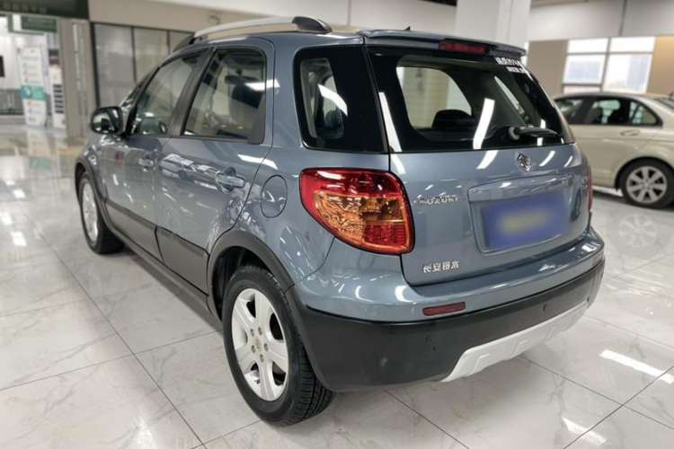 Used Suzuki SX4 2012 1.6L Manual Ruiqi Model Exterior 3