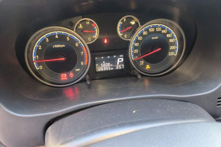 Used Suzuki SX4 2012 Ruiqi 1.8L Automatic Sport Model Odometer Close Up
