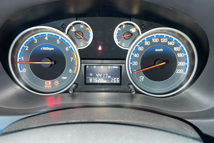 Used Suzuki SX4 2012 1.6L Manual Ruiqi Model Odometer Close Up