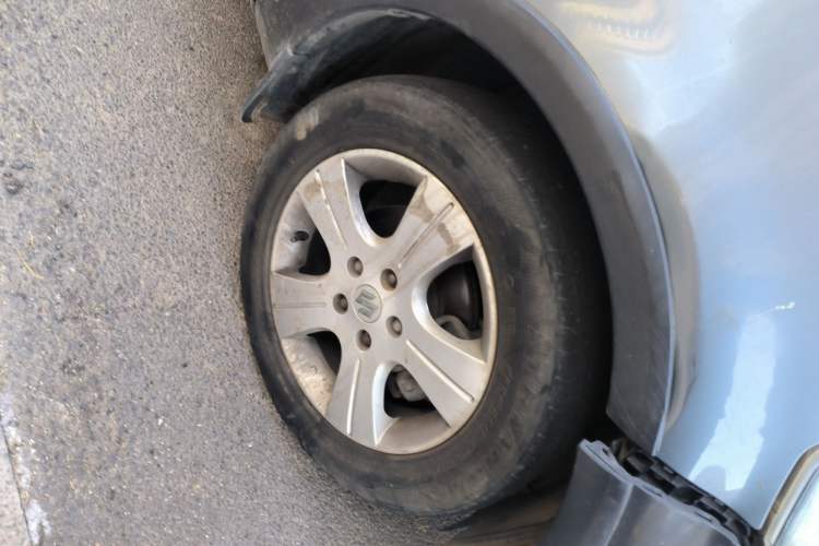 Used Suzuki SX4 2012 Ruiqi 1.8L Automatic Sport Model Right Front Wheel Hub