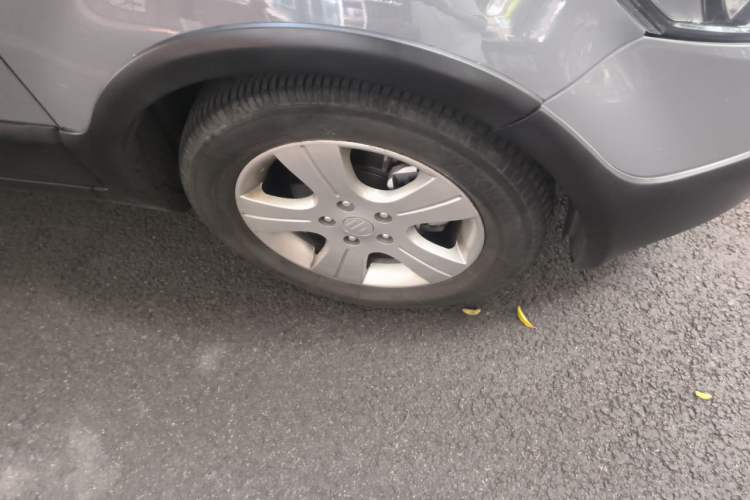 Used Suzuki SX4 2012 1.6L Automatic Ruiqi Model Right Front Wheel Hub
