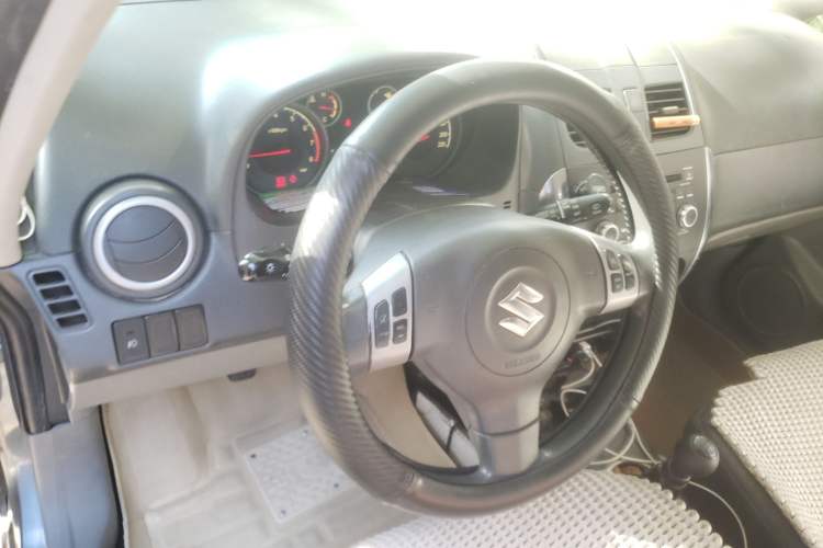 Used Suzuki SX4 2012 1.6L Manual Ruiqi Model Steering Wheel