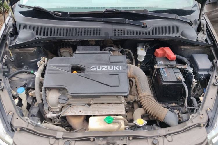 Used Suzuki SX4 2012 1.6L Manual Ruiqi Model Engine Bay