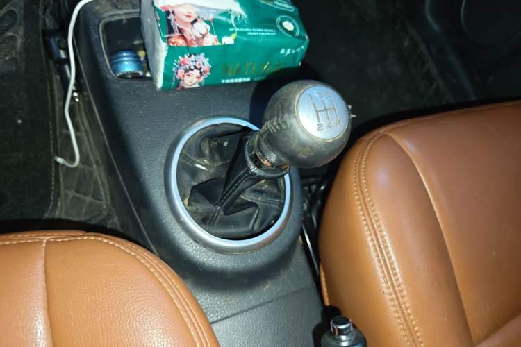 Used Suzuki SX4 2012 1.6L Manual Ruiqi Model Gear Lever