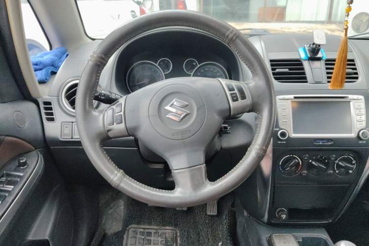 Used Suzuki SX4 2012 1.6L Manual Ruiqi Model Steering Wheel