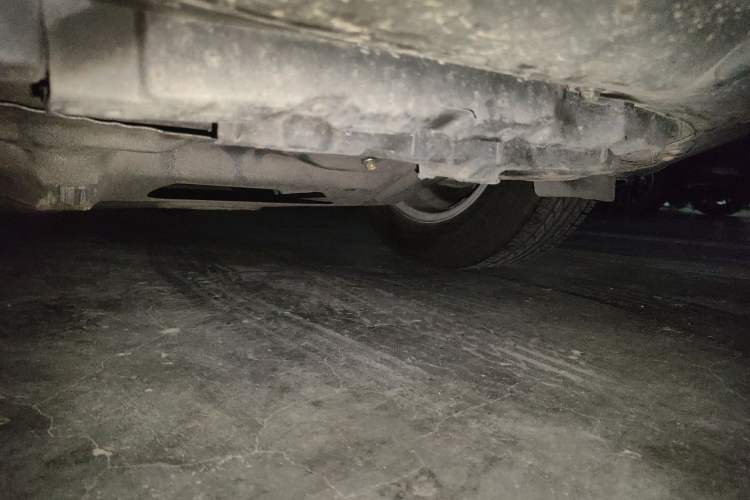 Used Suzuki SX4 2012 1.6L Automatic Ruiqi Model Chassis Front Right