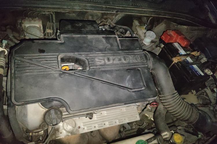 Used Suzuki SX4 2012 1.6L Automatic Ruiqi Model Engine Bay