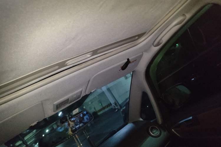 Used Suzuki SX4 2012 1.6L Automatic Ruiqi Model Headliner