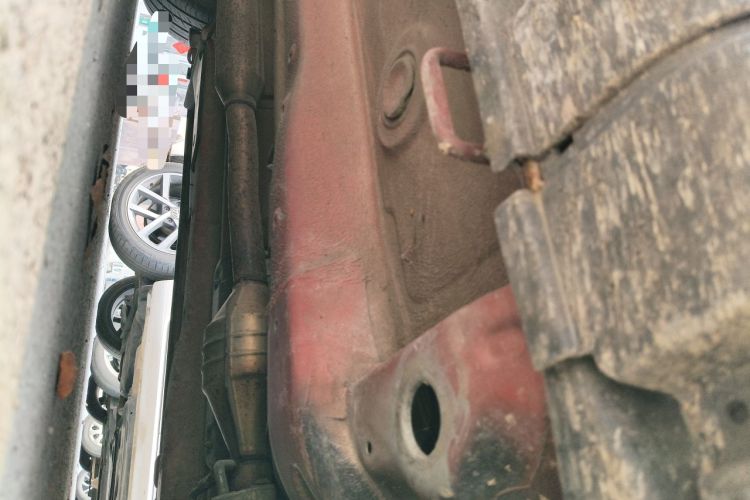 Used Suzuki SX4 2012 1.6L Automatic Ruiqi Model Chassis Front Right