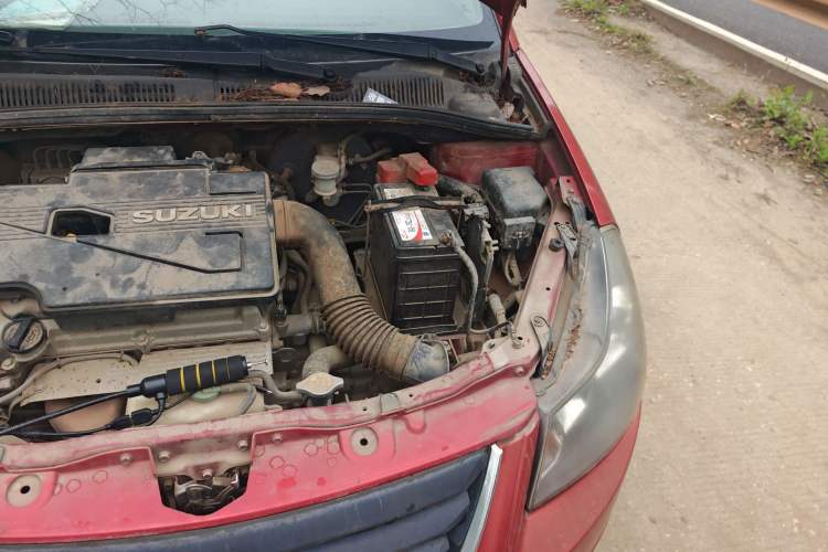 Used Suzuki SX4 2012 1.6L Manual Ruiqi Model Engine Bay Left