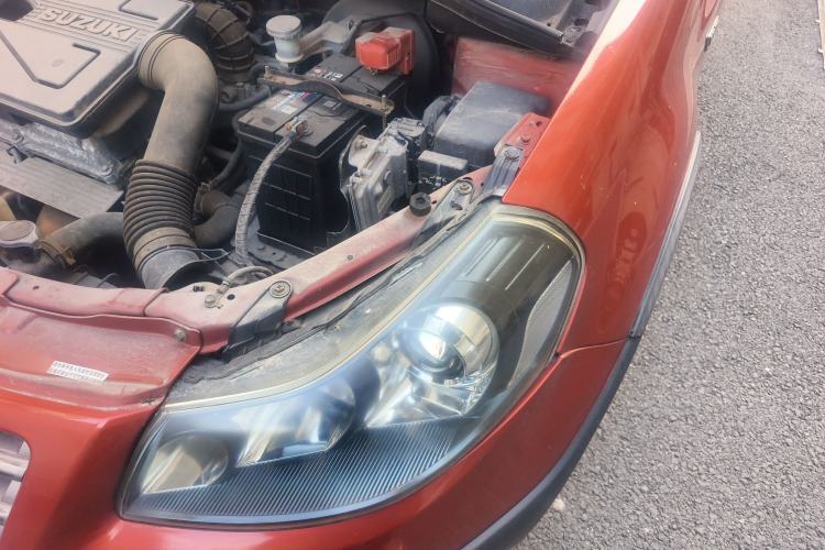 Used Suzuki SX4 2012 1.6L Automatic Ruiqi Model Engine Bay Left