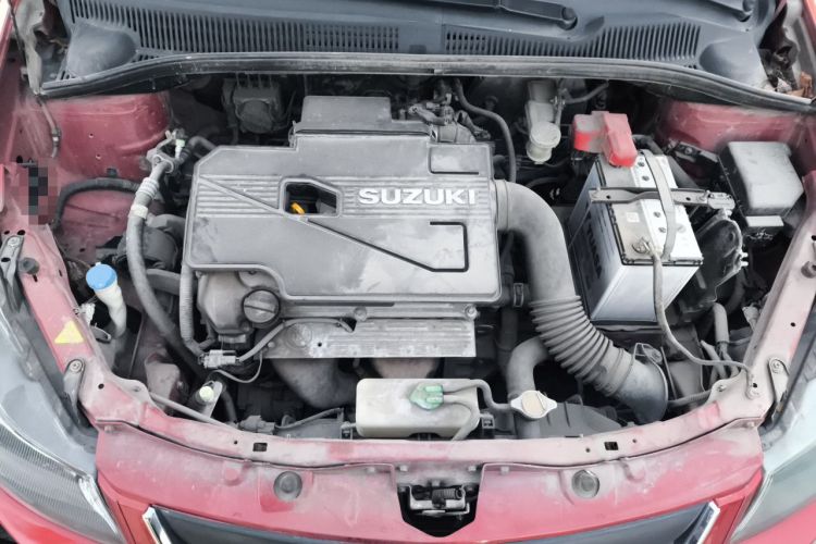 Used Suzuki SX4 2012 1.6L Manual Ruiqi Model Engine Bay