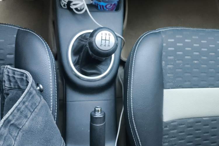 Used Suzuki SX4 2012 1.6L Manual Ruiqi Model Gear Lever