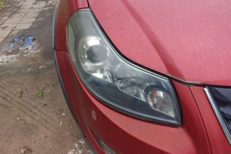 Used Suzuki SX4 2012 1.6L Manual Ruiqi Model Right Front Headlight