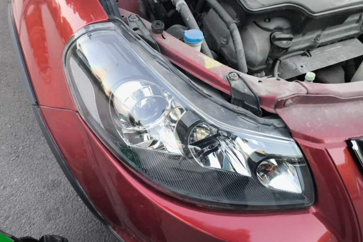 Used Suzuki SX4 2012 1.6L Manual Ruiqi Model Right Front Headlight